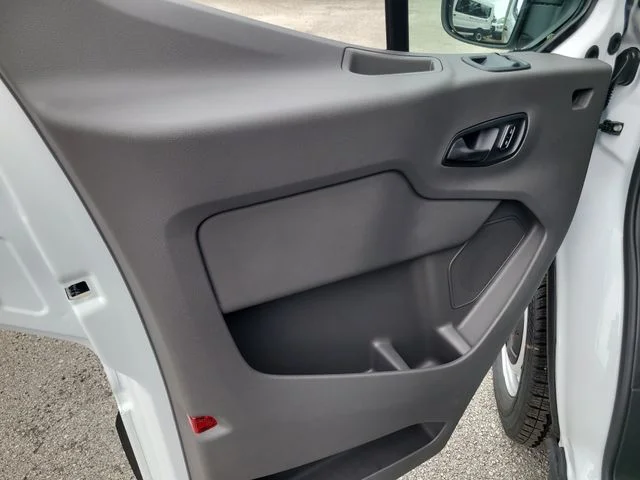 New 2026 Oxford White Ford XL image 17