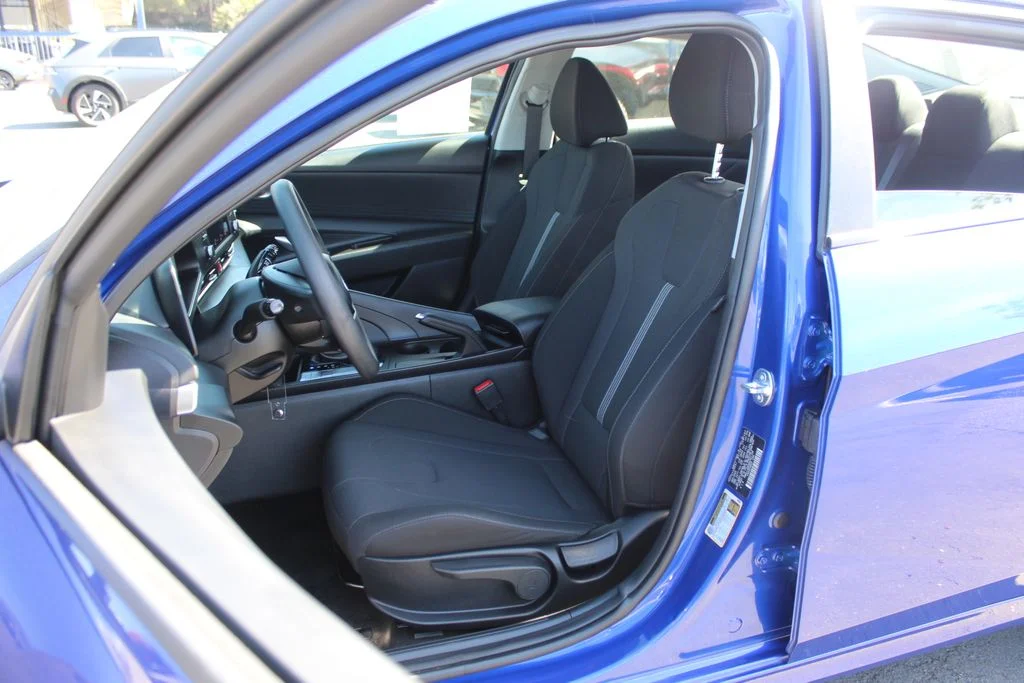 Certified Used 2025 Blue Hyundai SE image 12