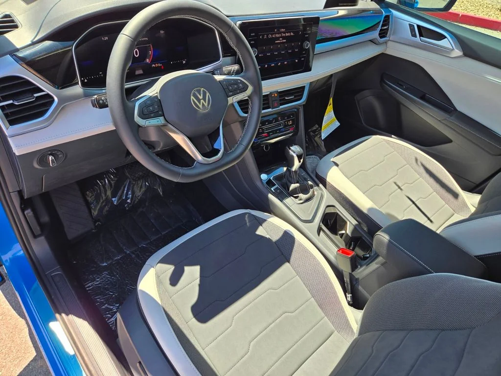 New 2026 Blue Volkswagen 1.5T SE image 9