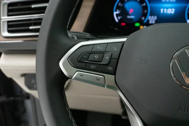 2026 Volkswagen Atlas SE w/Tech - Photo 25