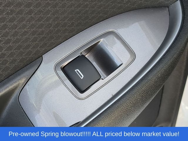 Used 2025 White Chevrolet LT image 36
