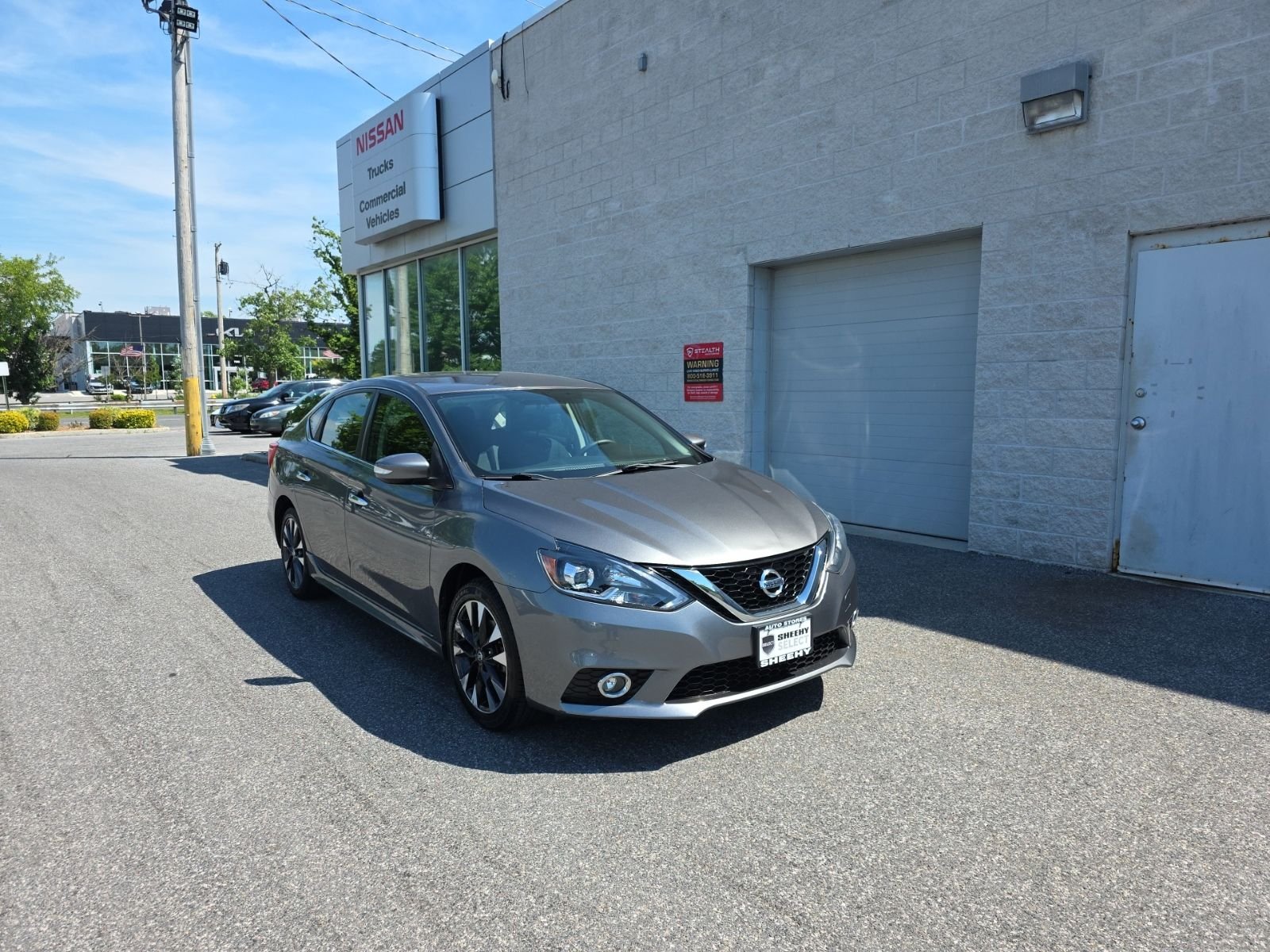 Used 2017 Gray Nissan SR image 1