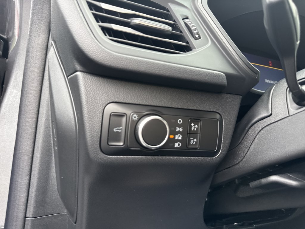 Used 2023 Gray Ford Active image 25