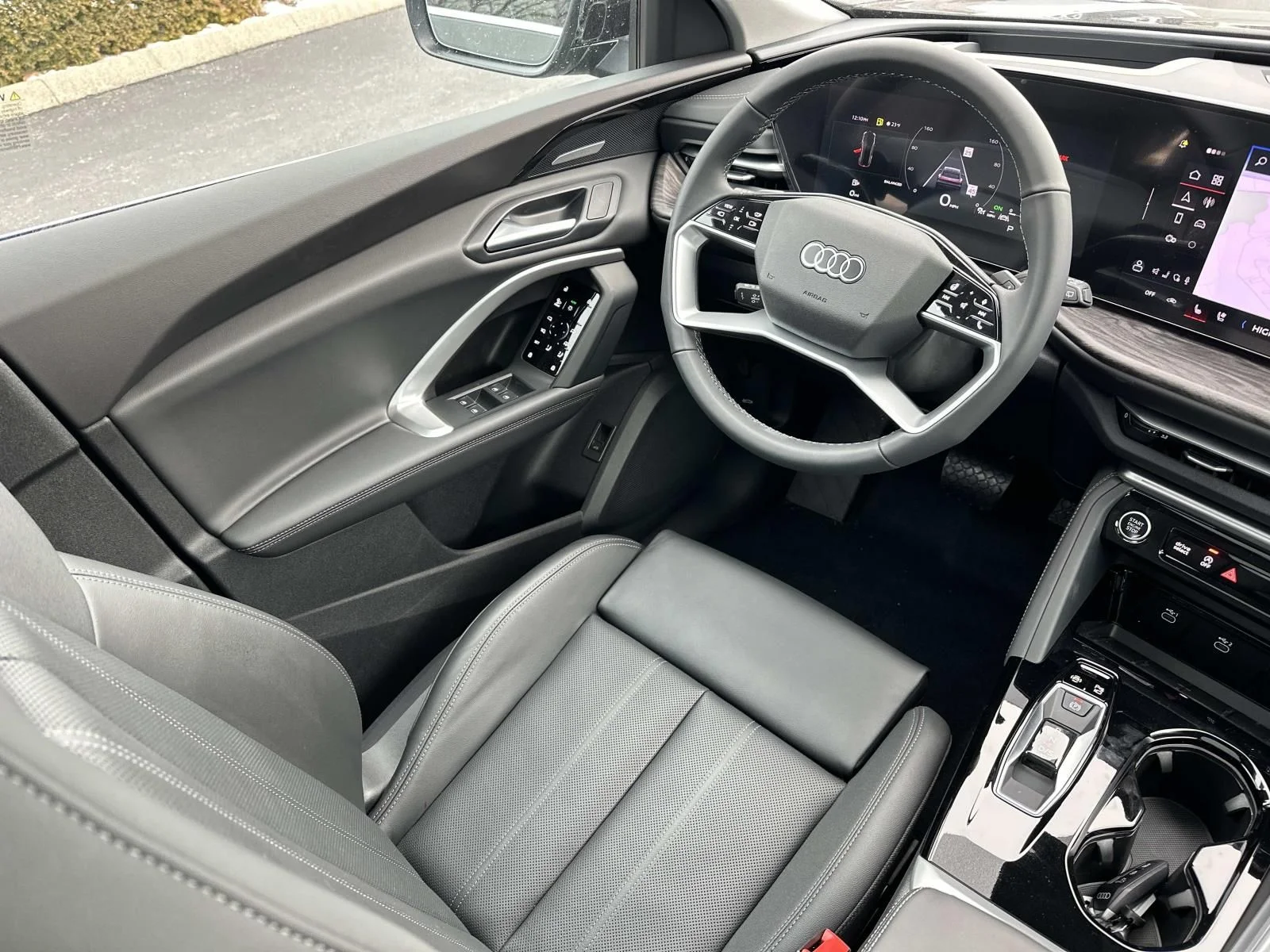 Used 2025 Black Audi  image 29