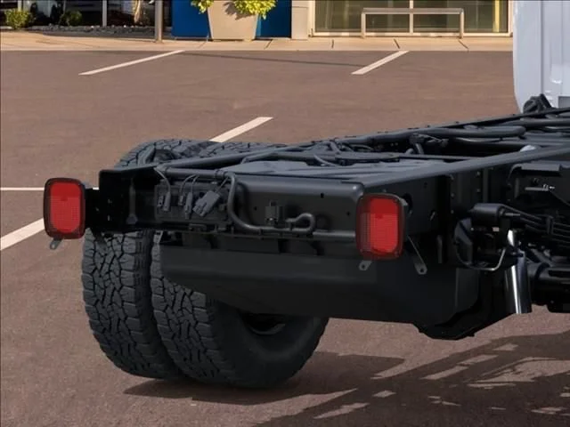 2025 GMC Sierra 3500HD Pro - Photo 11