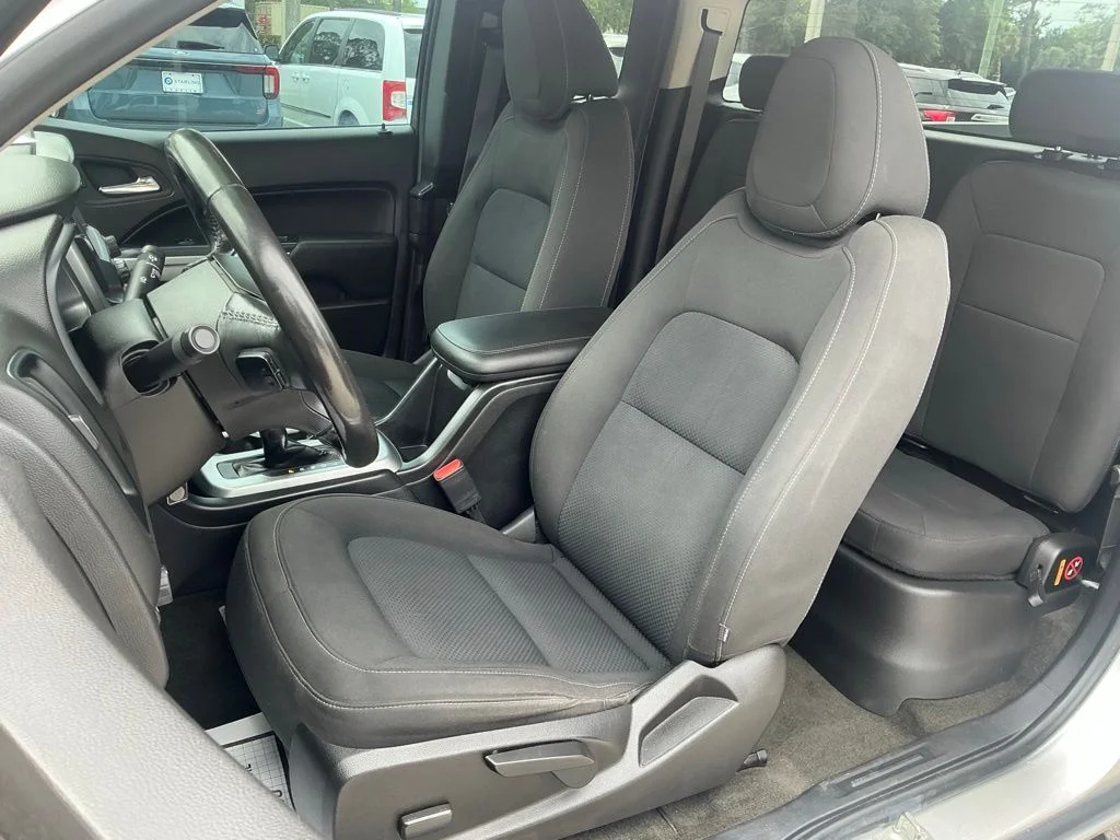 Used 2017 Silver Chevrolet LT image 40