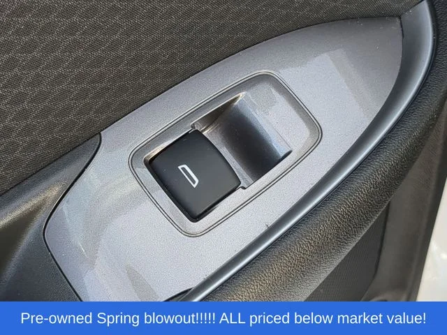 Used 2025 White Chevrolet LT image 36