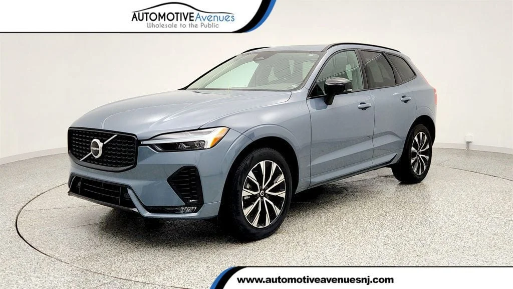 2024 Volvo XC60 B5 Core Dark Theme AWD's photo