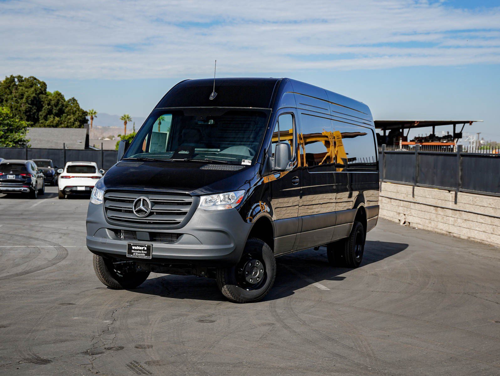 2026 & 2025 Mercedes-Benz 3500XD High Roof I4 Diesel HO 170 AWD