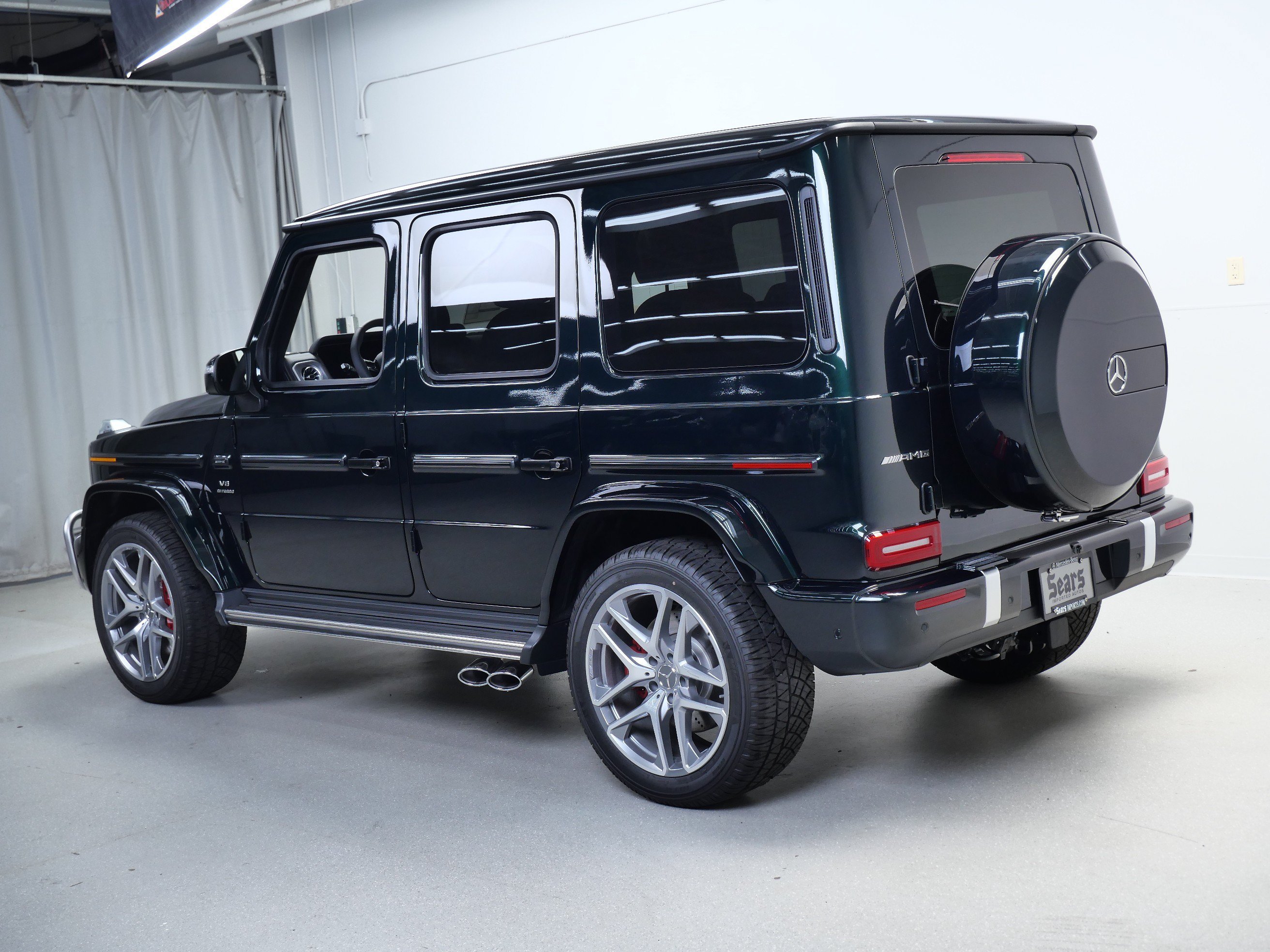 New 2027 Emerald Green Mercedes-Benz AMG® G 63 SUV image 10