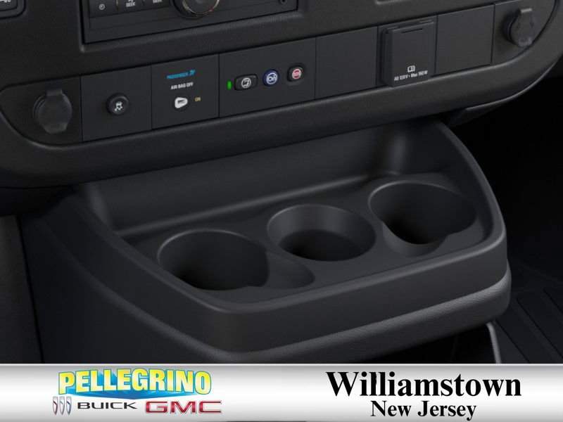 2025 GMC Savana Cargo Work Van - Photo 23