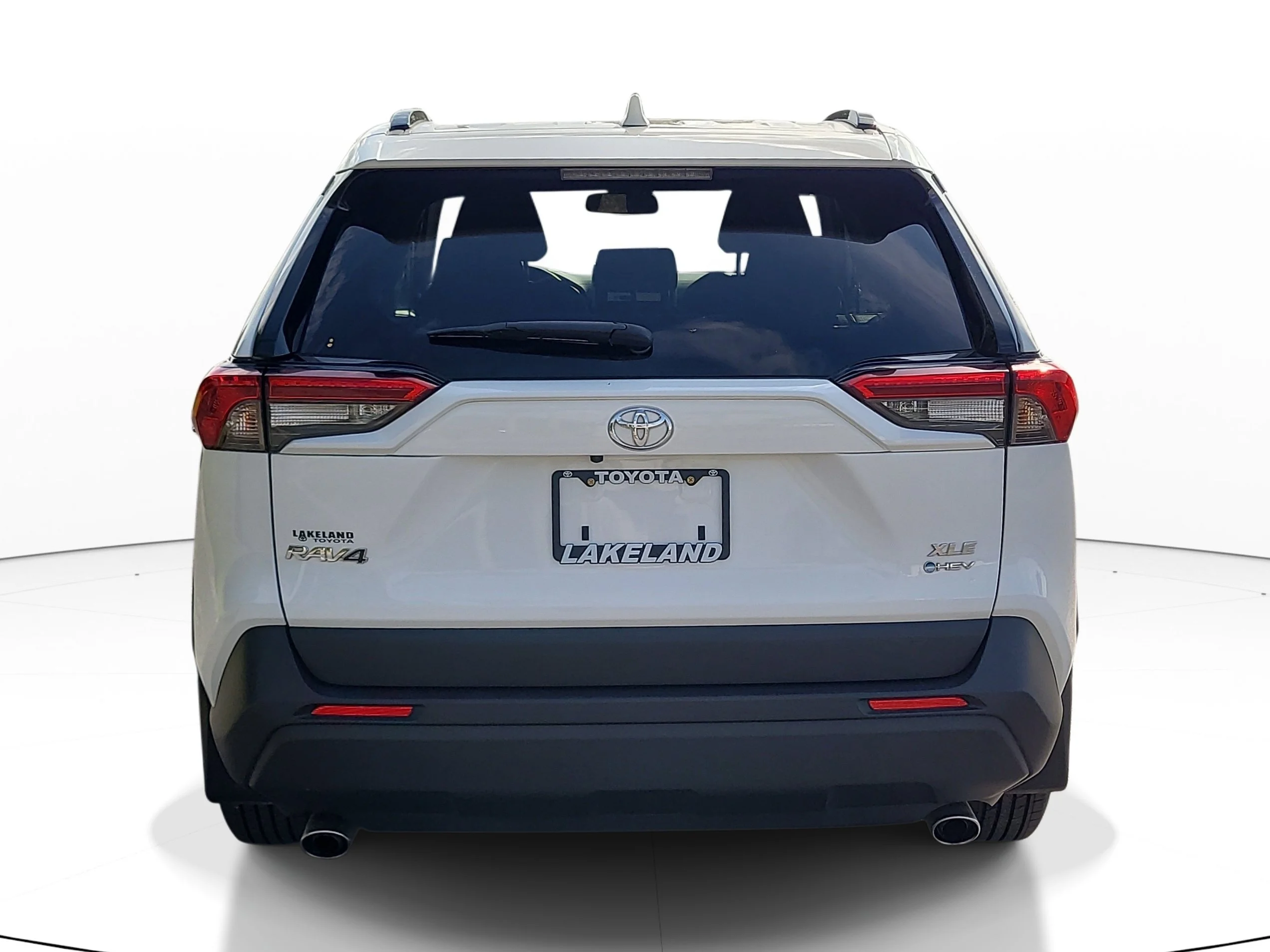 Certified Used 2025 Ice Toyota Hybrid XLE image 5