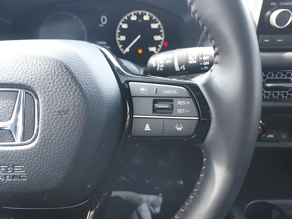 Used 2025  Honda Sport image 12