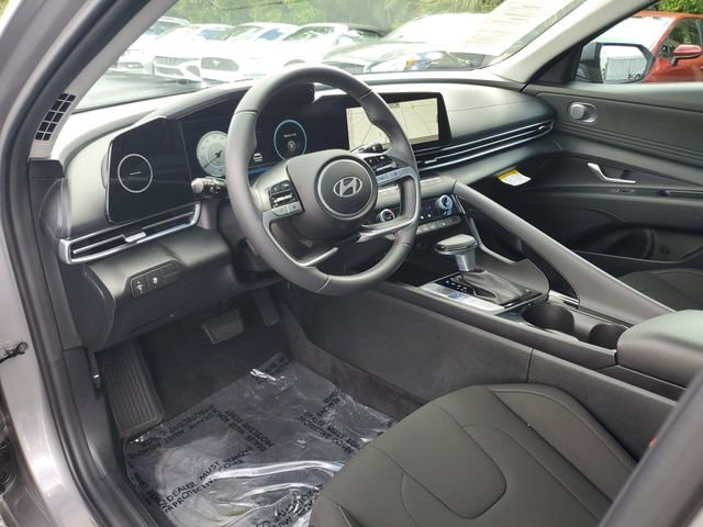 2025 Hyundai Elantra SEL - Photo 8