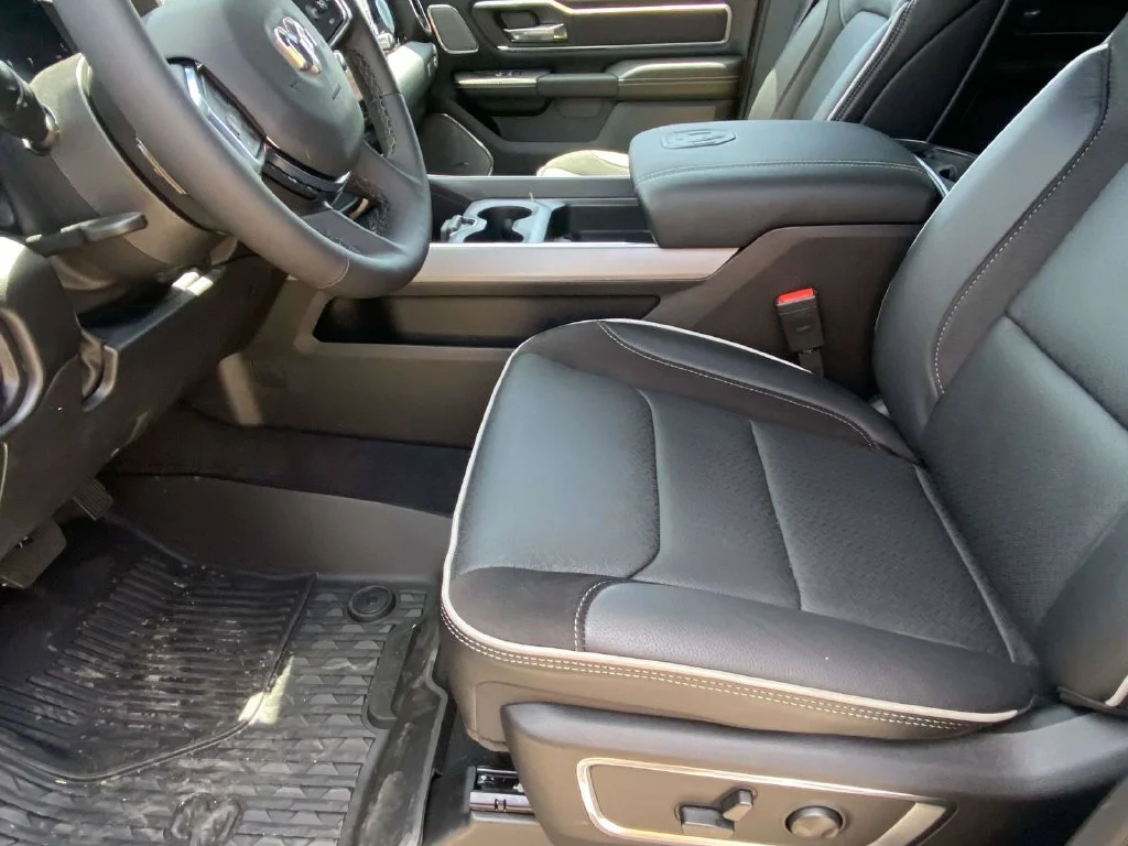 2026 RAM 1500 Laramie - Photo 40