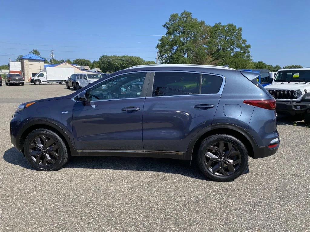Used 2021 Blue Kia S image 7