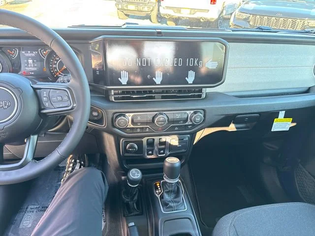 New 2026 Reign Jeep Sport S image 21