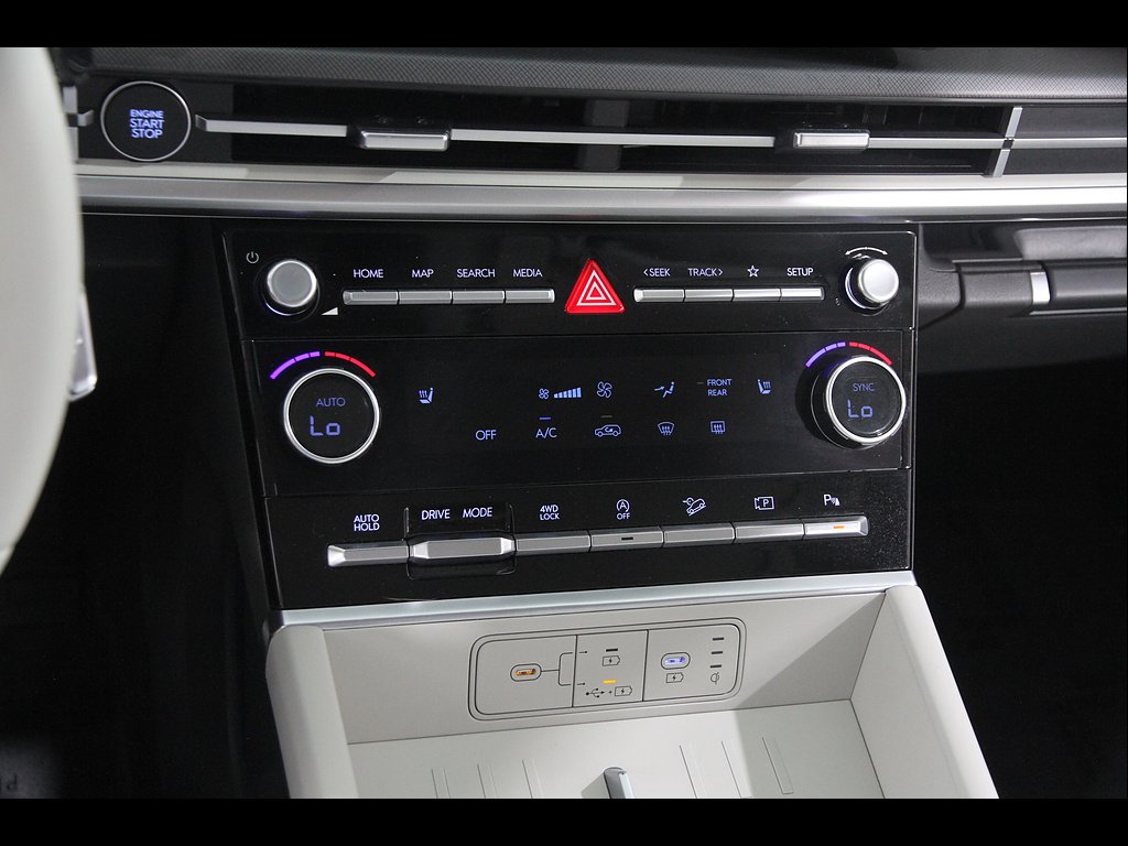 2025 Hyundai Santa Fe SEL - Photo 14