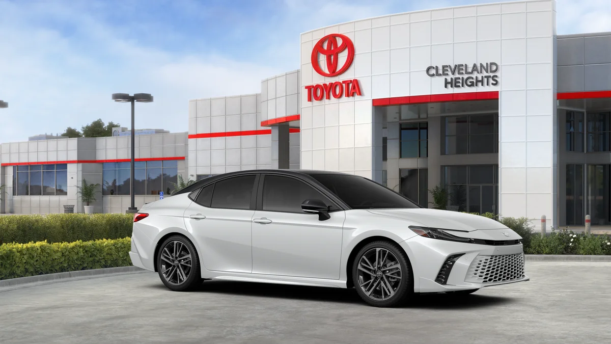 New 2026 Wind Chill Pearl with Midnight Black Metallic roof Toyota XSE image 22