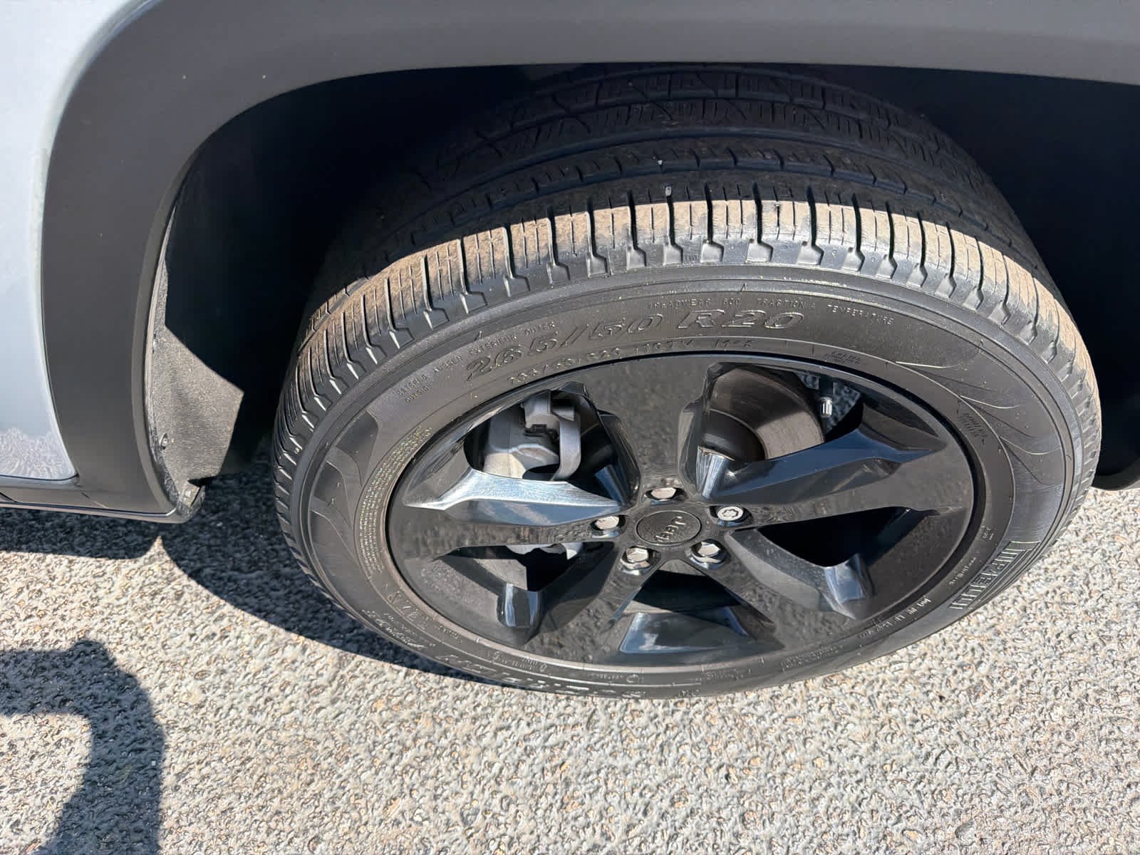 Used 2023 Silver Zynith Jeep Limited image 24