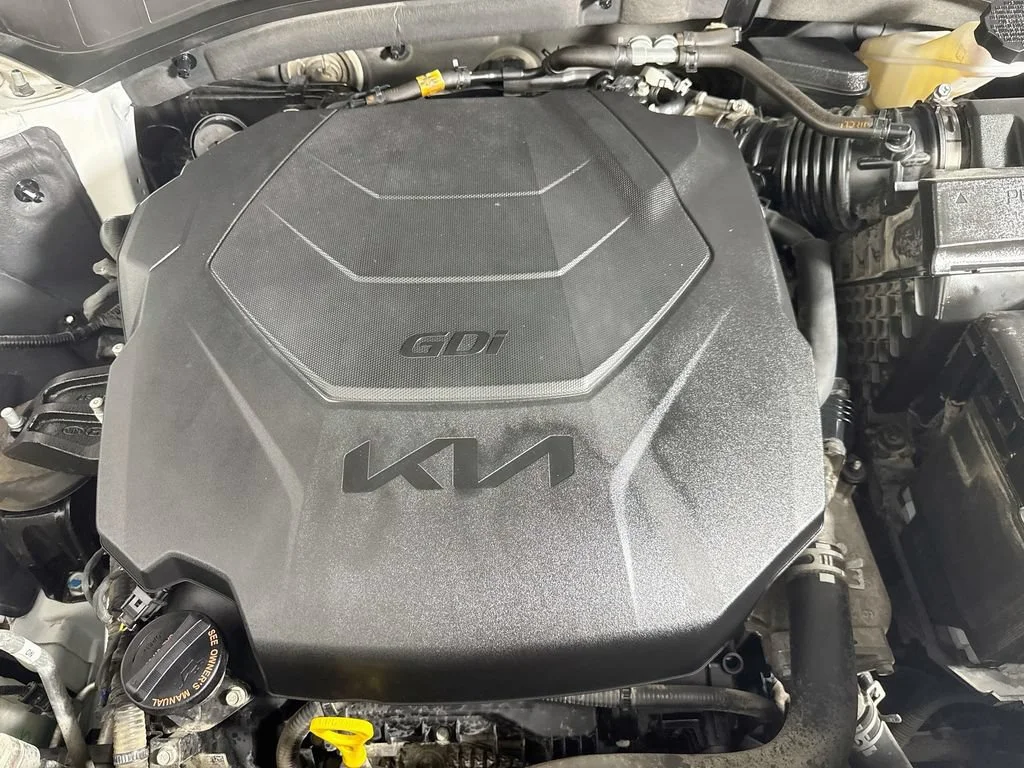 Used 2022 White Kia SX image 43