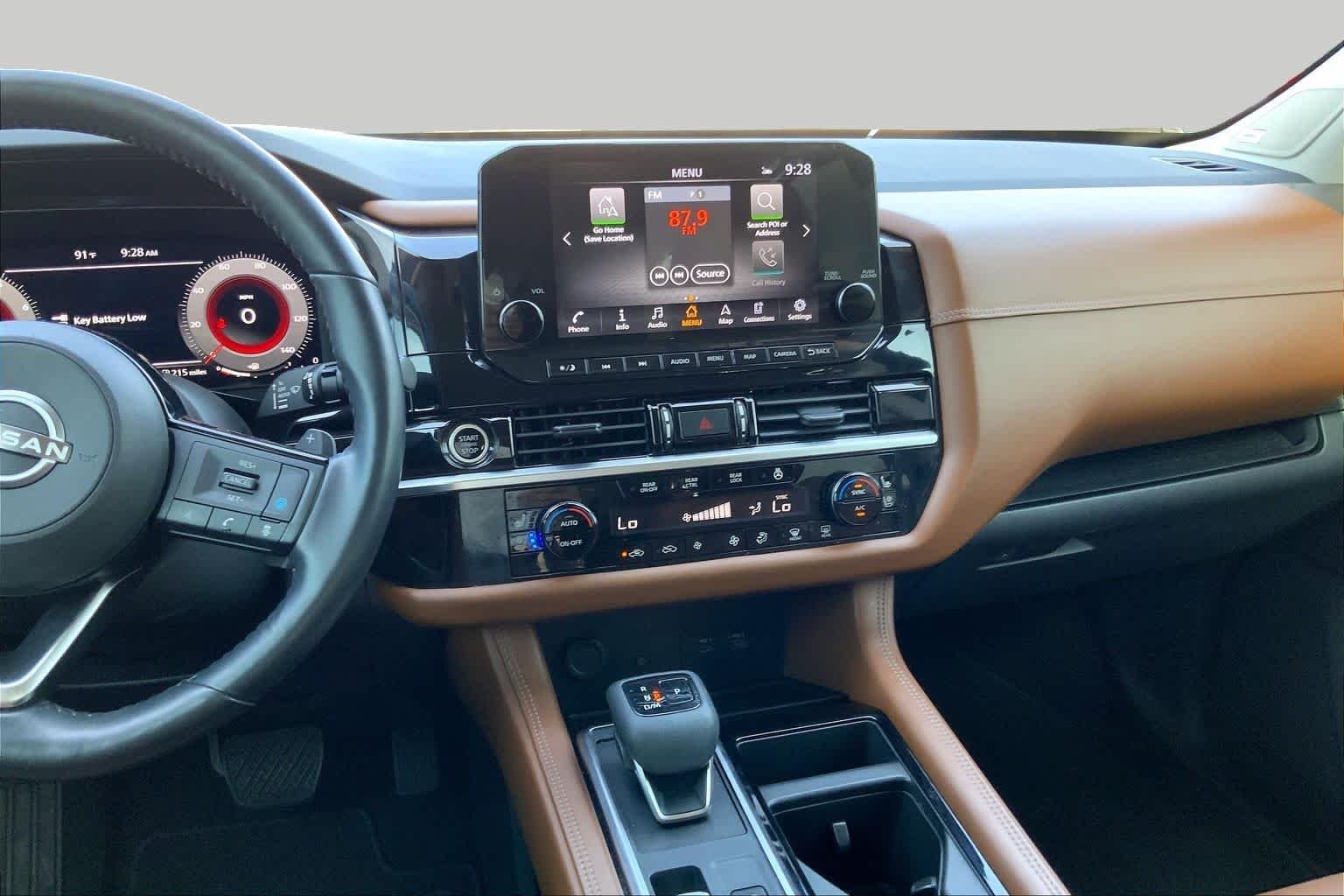 Used 2023 Obsidian Green Pearl Nissan Platinum image 7