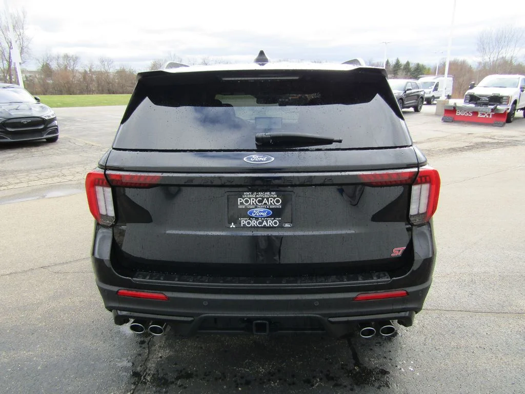 New 2026 Agate Black Metallic Ford ST image 4