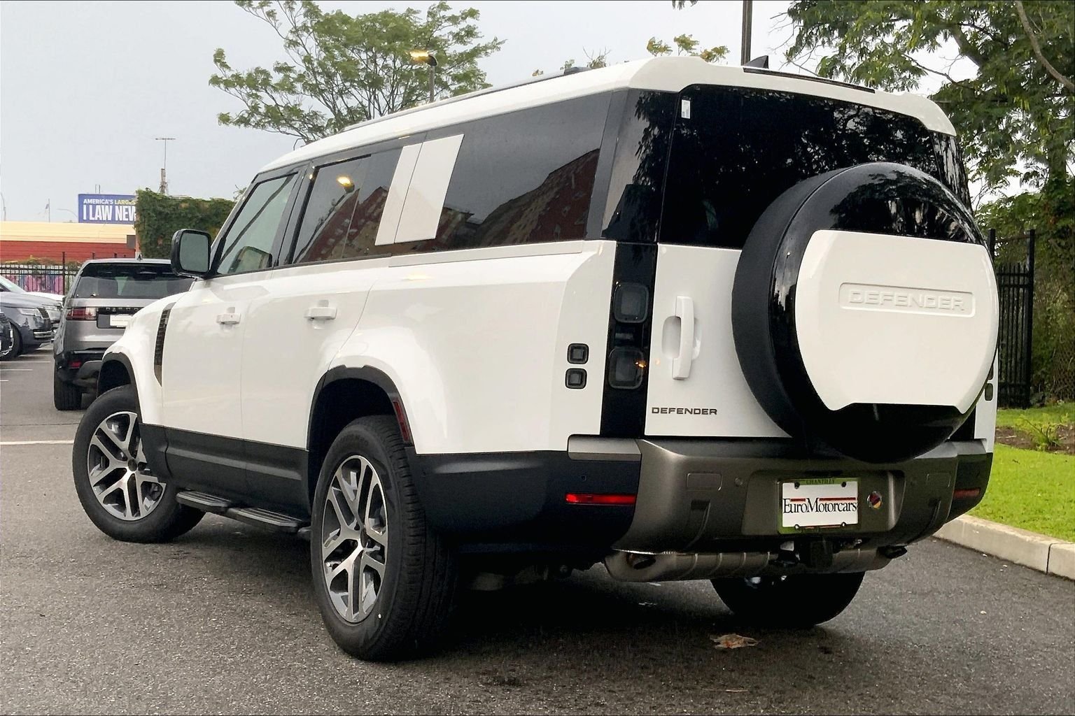 New 2026 Fuji White Land Rover S image 12