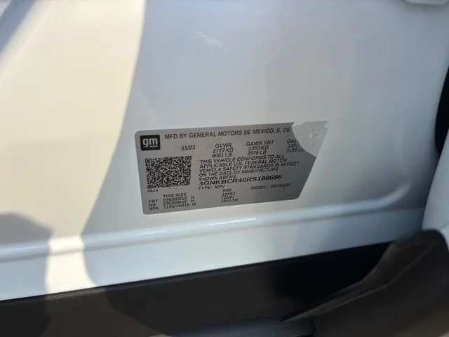 Used 2024 White Chevrolet LT image 33