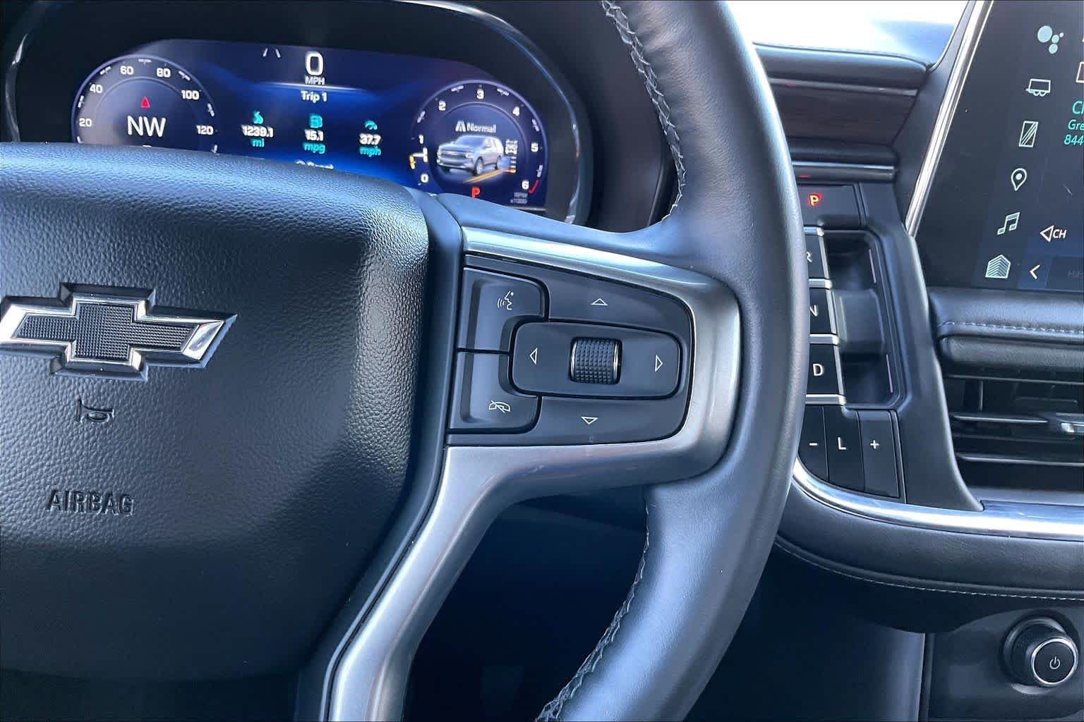 Used 2024 Black Chevrolet Z71 image 24