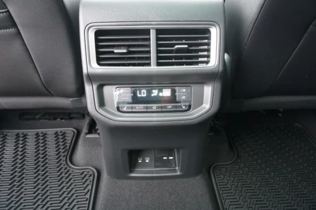 2024 Volkswagen Atlas SEL - Photo 20
