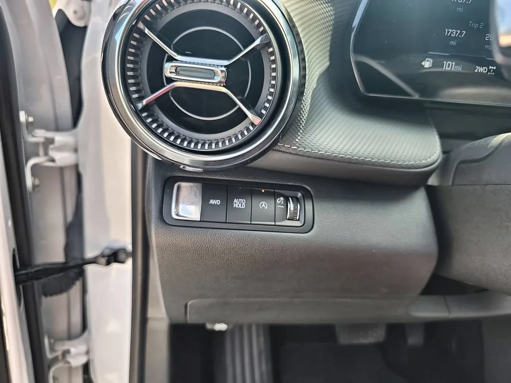2026 Chevrolet Equinox LT - Photo 18
