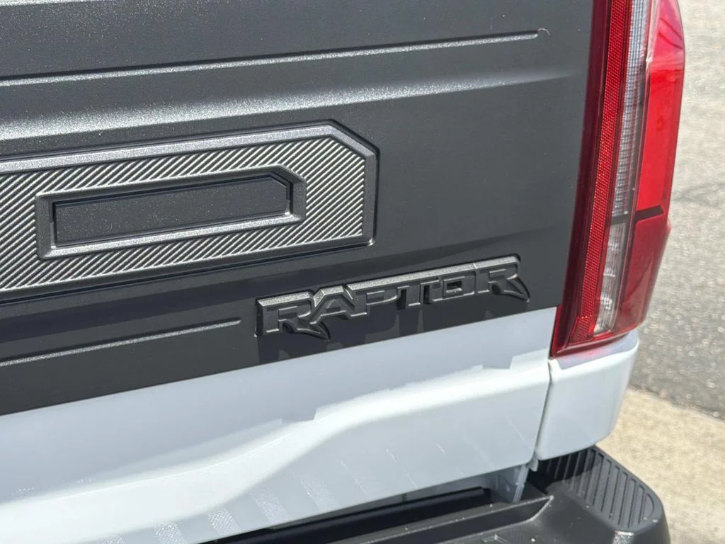Used 2024 OXFORD WHITE Ford Raptor image 29
