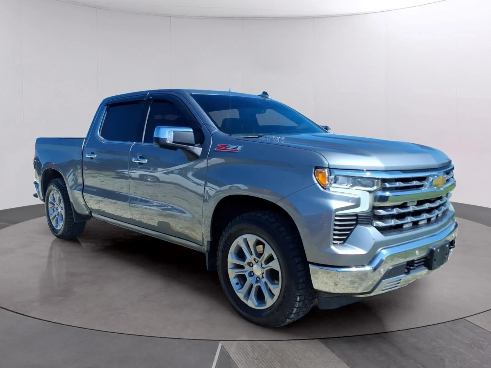 Used 2024 Sterling Gray Metallic Chevrolet LTZ image 7