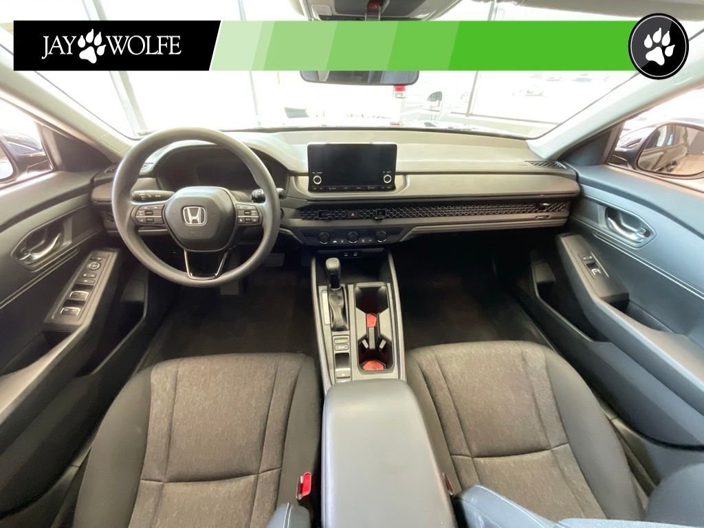 Used 2023  Honda LX image 7