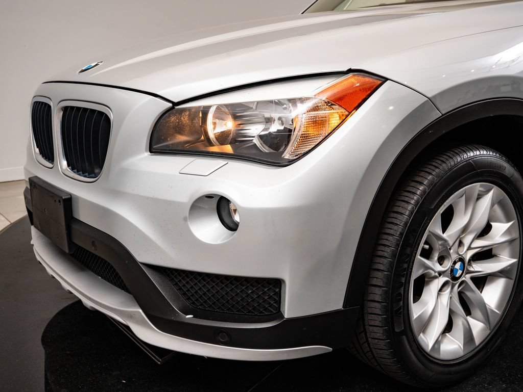 Used 2015 Glacier Silver Metallic BMW xDrive28i image 3