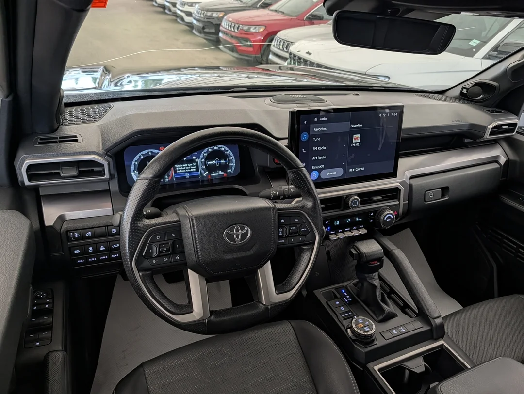 Used 2025  Toyota Hybrid - - 4x4 - 2.4L Turbo I-4 Hybrid - 275 HP - 3rd Row - Blind Spot - Adaptive Cruise & More! image 25