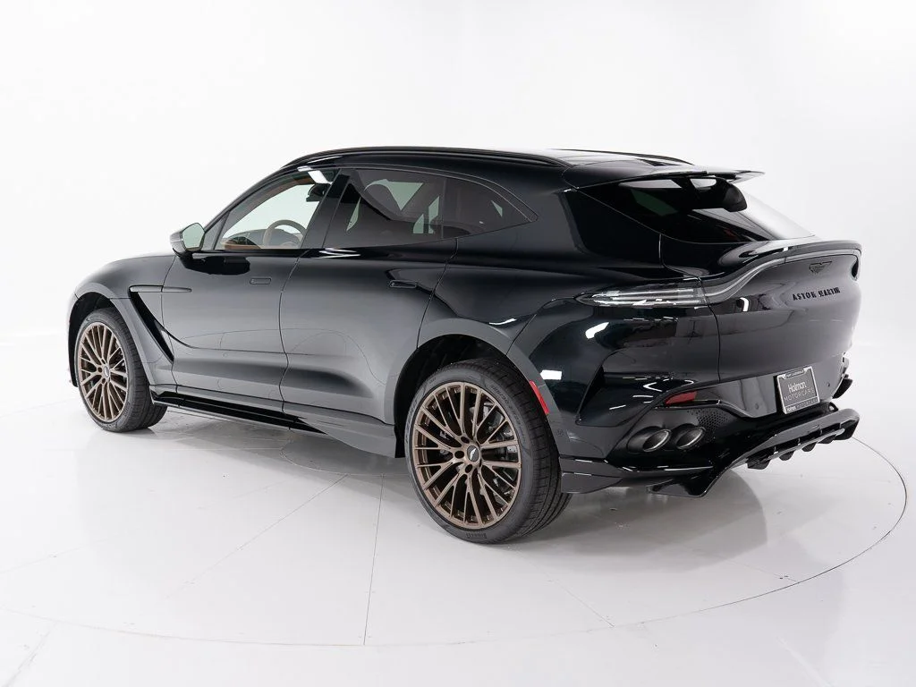 New 2026 Q Oberon Black Aston Martin 707 image 3