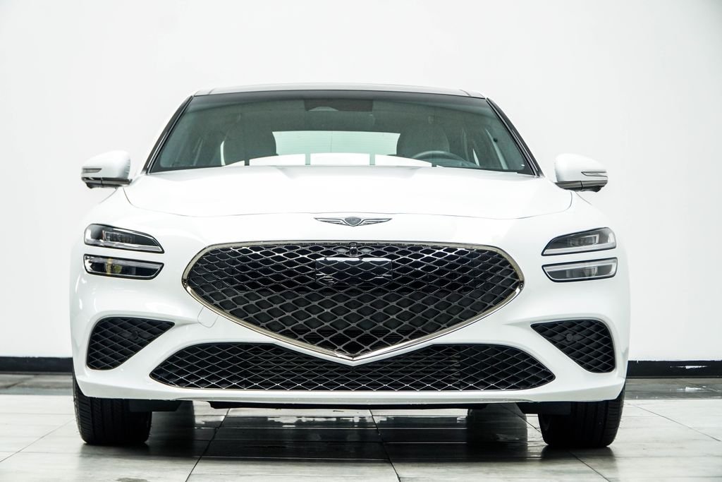 Used 2025 White Genesis 3.3T Sport Advanced image 7