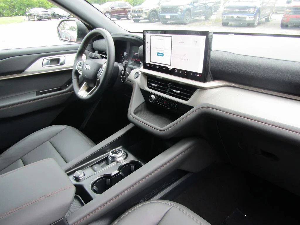 New 2027 Avalanche Gray Ford Active image 37