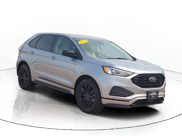 Used 2024 Silver Ford SE image 3