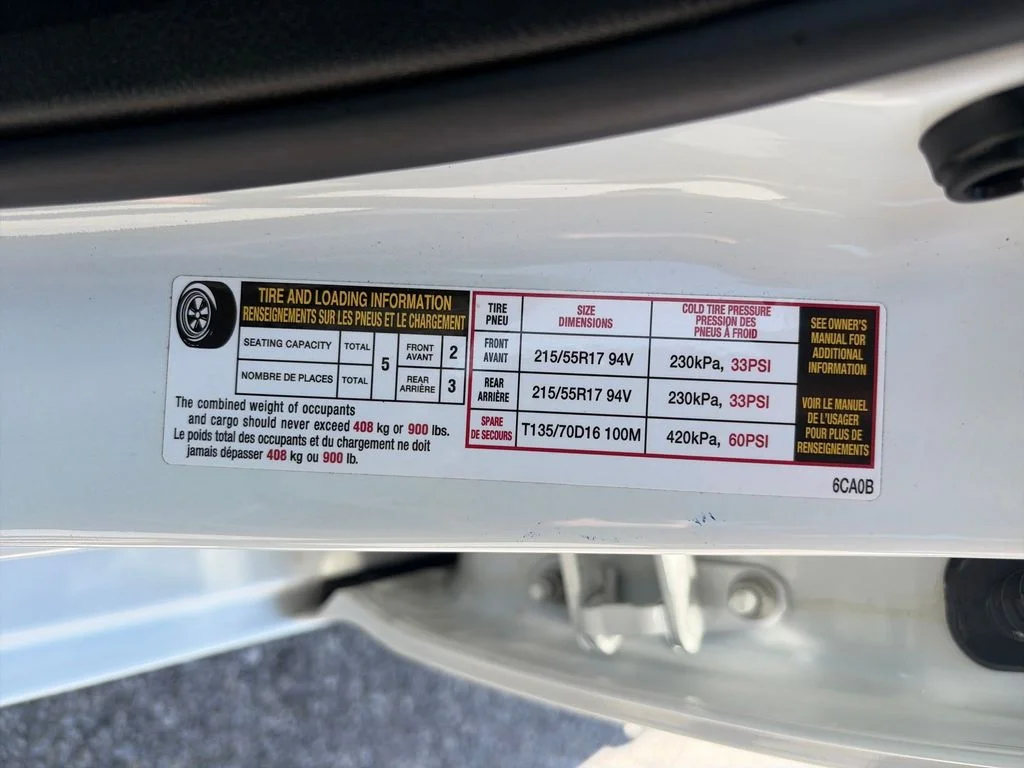Used 2025 White Nissan 2.5 SV image 30