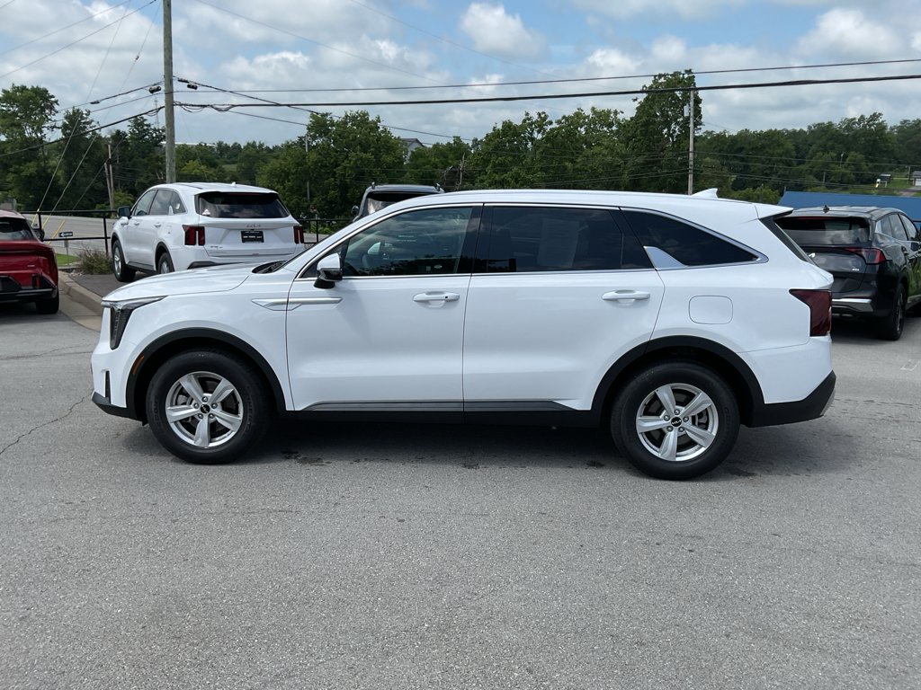 Used 2026 Whi Kia LX image 6