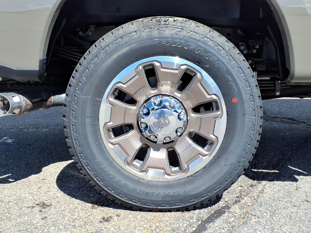 New 2026 Star White Metallic Tri-Coat Ford F-350® King Ranch® image 11