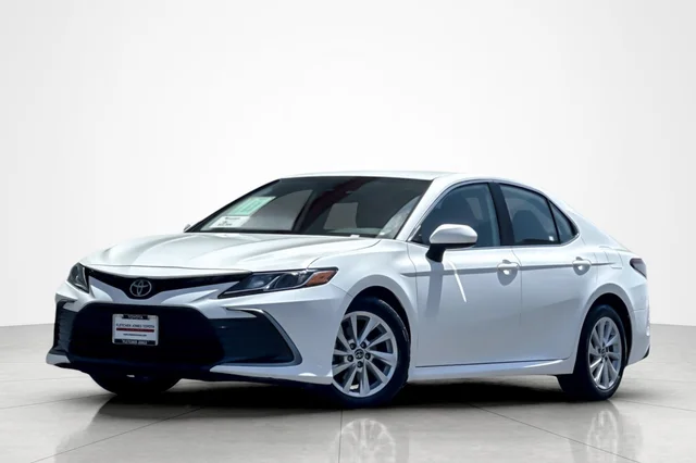 2022 Toyota Camry LE