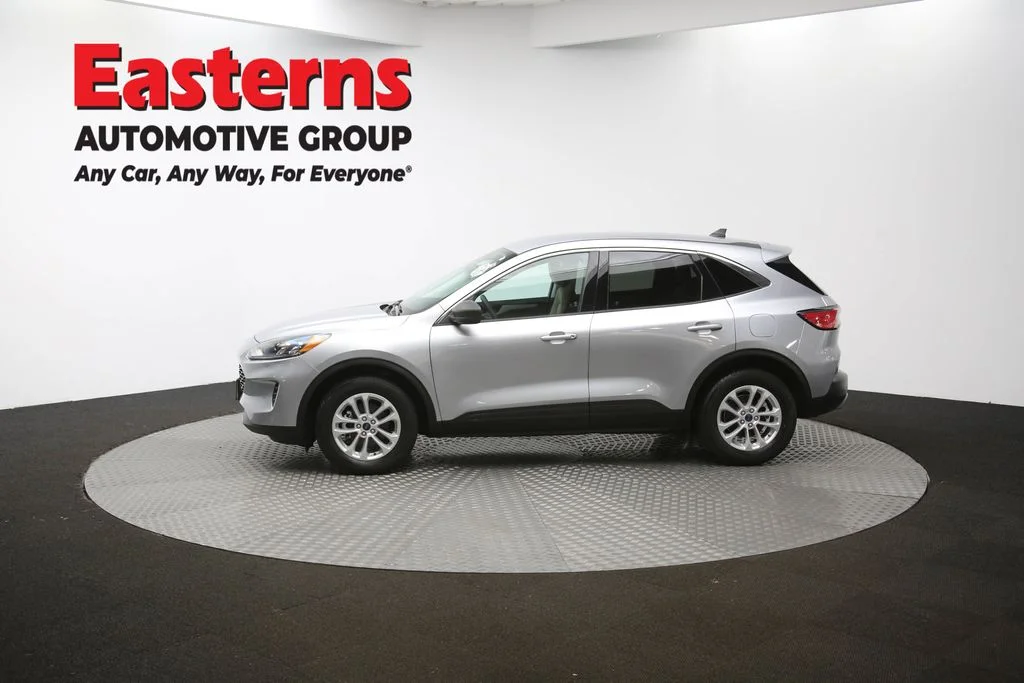 Used 2022 Silver Ford SE image 58