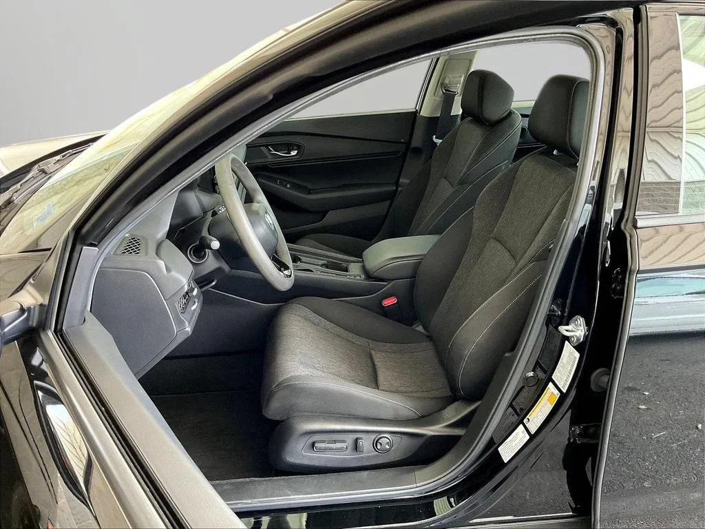 2025 Honda Accord SE - Photo 57