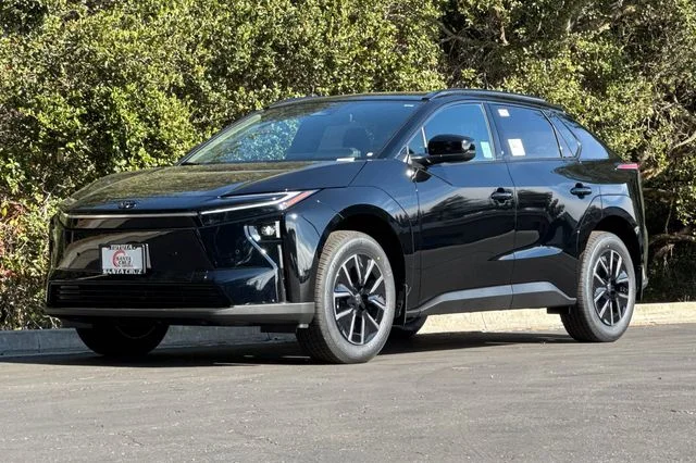 New 2026 Midnight Black Metallic Toyota  XLE image 8