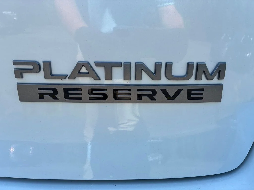 New 2026 Everest White TriCoat / Super Black Two-tone Nissan Platinum Reserve image 30