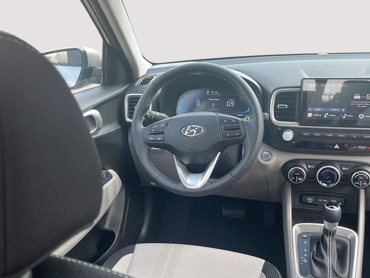 New 2026 Shimmering Silver Hyundai SEL image 52